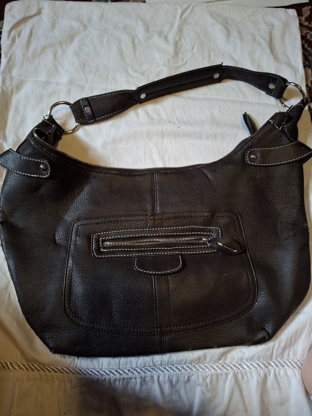 Black Pebbled Shoulder Hobo Bag Front Zip Pocket Contrast Stitching